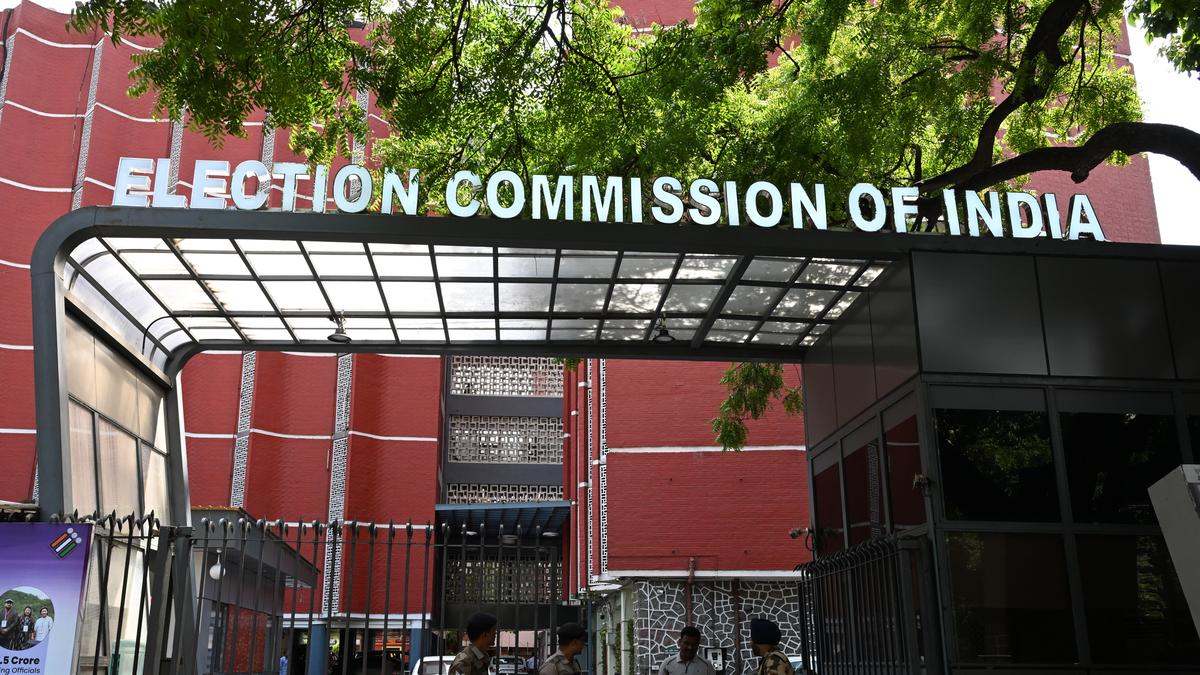 EC seizes ₹558 crore ahead of Maharashtra, Jharkhand Assembly polls and